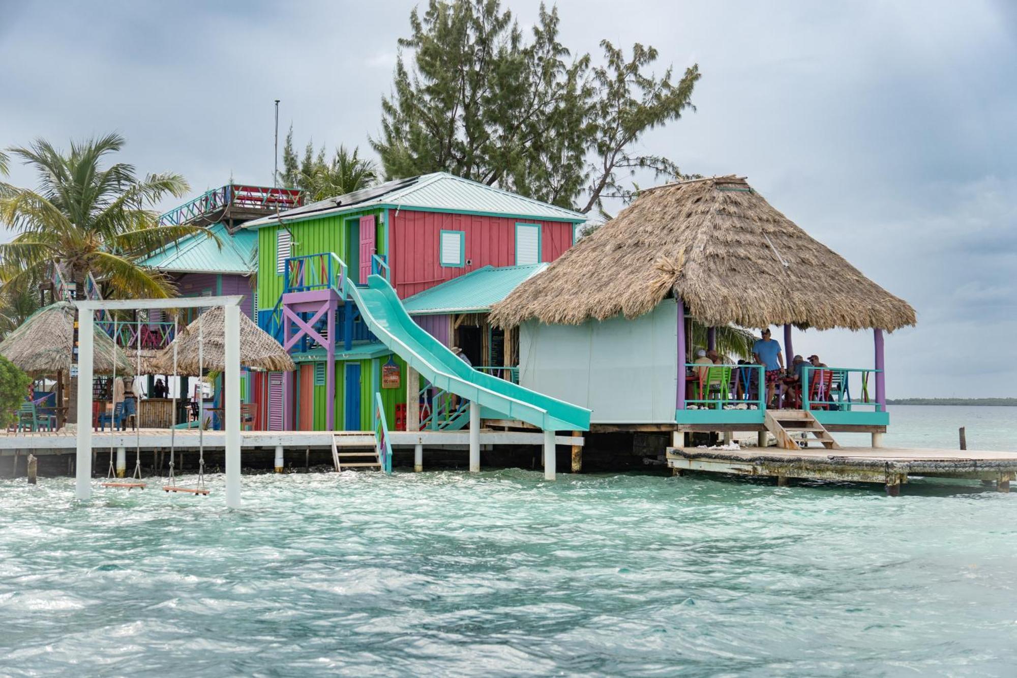 King Lewey'S Island Resort Placencia Exterior foto